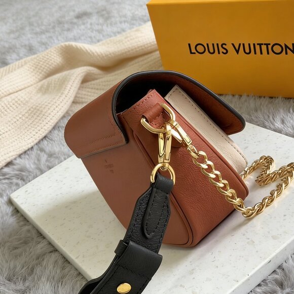 Louis Vuitton Lockme Tender Brown - Picture 3 of 7
